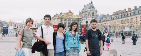 Студенты и сотрудники кафедры на конференции в Париже